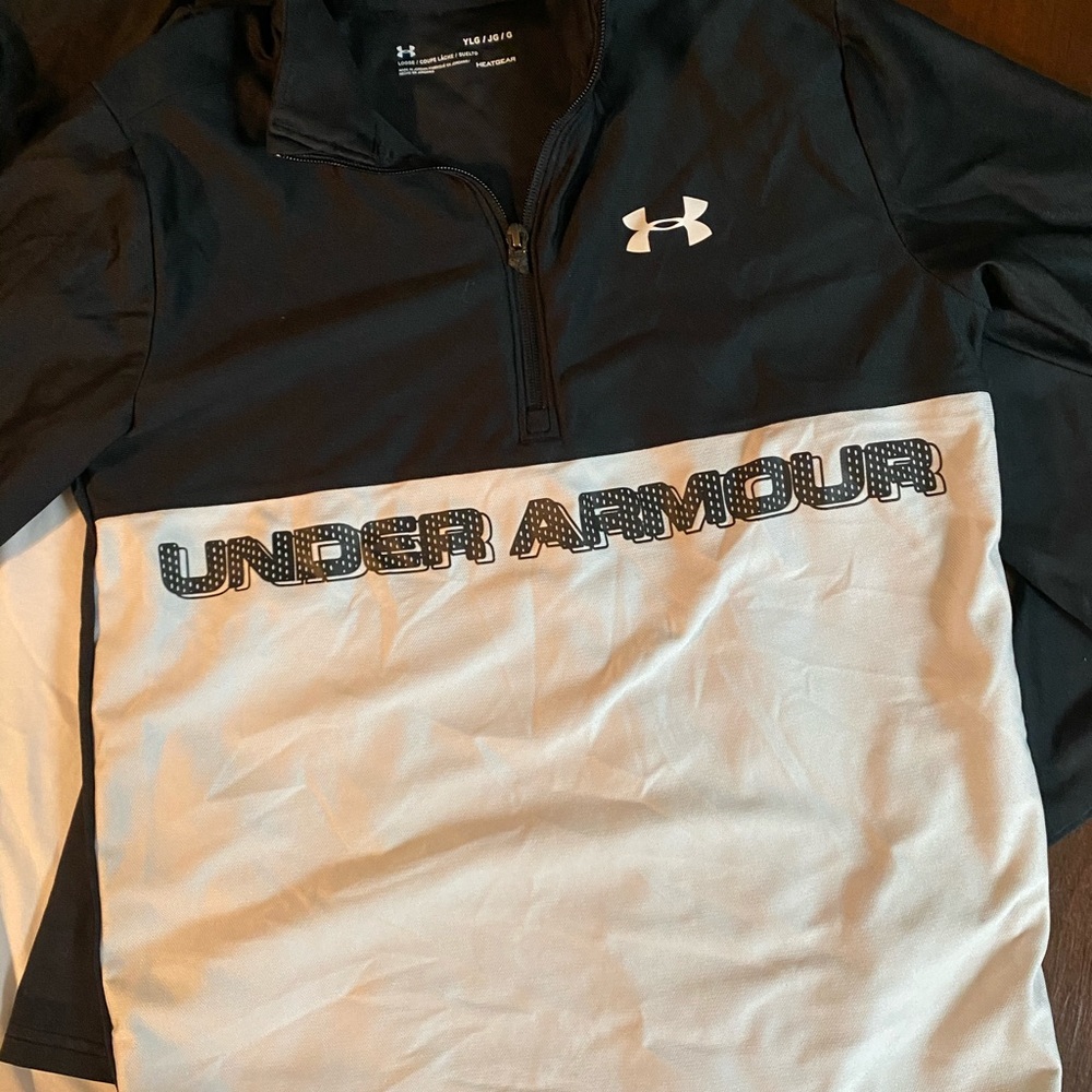Boys Under Armour pullover